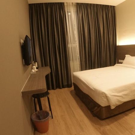 U Design Hotel Kuala Lipis Exterior foto